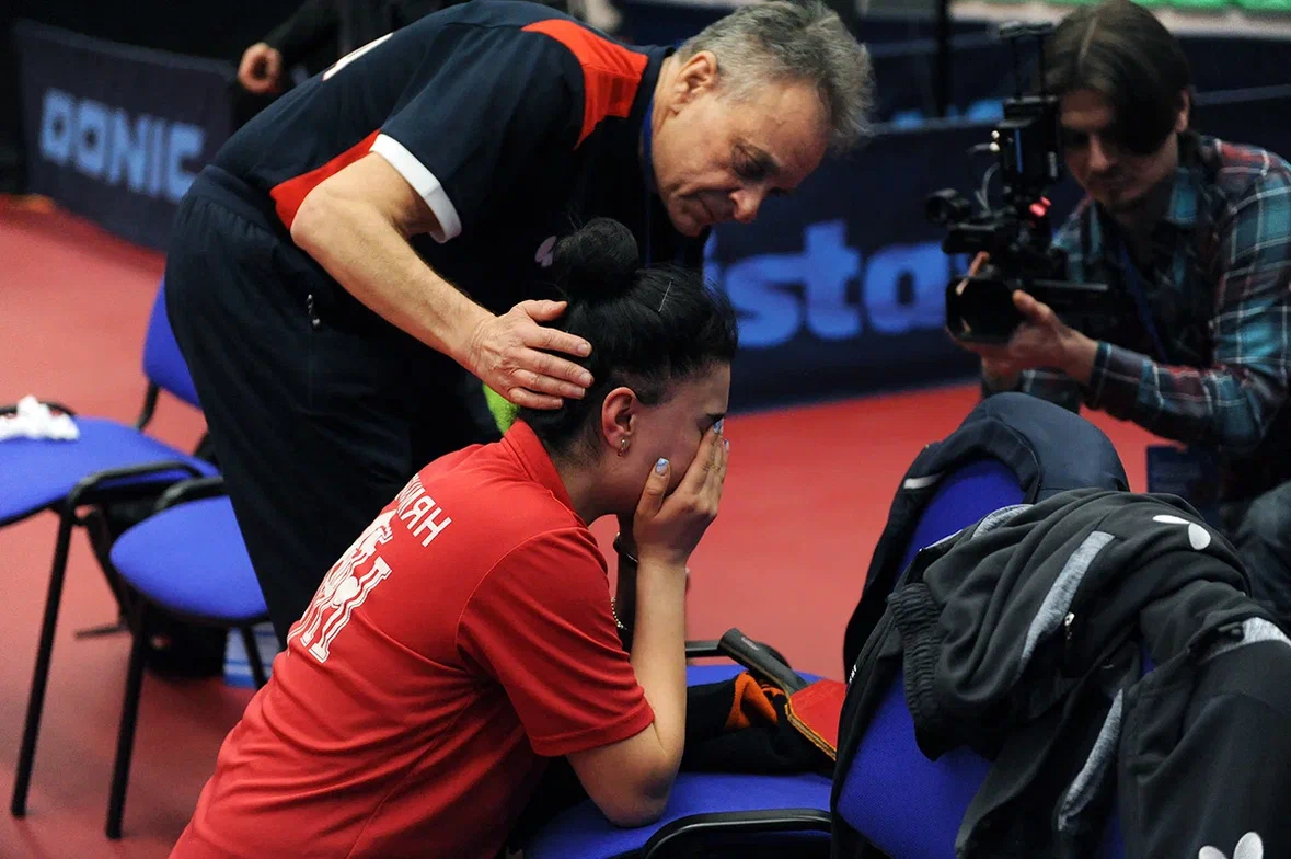 Абраамян после победы в финале с тренером Сергеем Брусиным Абраамян после победы в финале с тренером Сергеем Брусиным