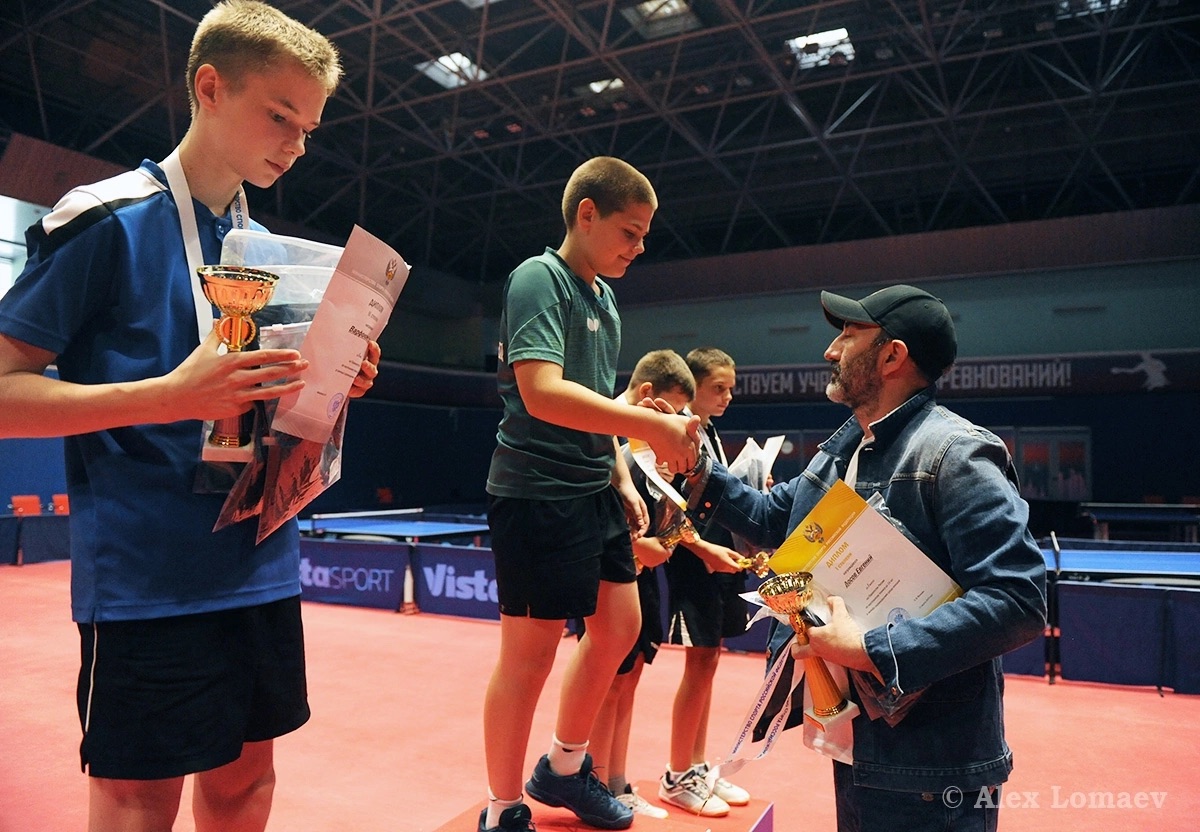 Награждение юношей, фото Алексея Ломаева